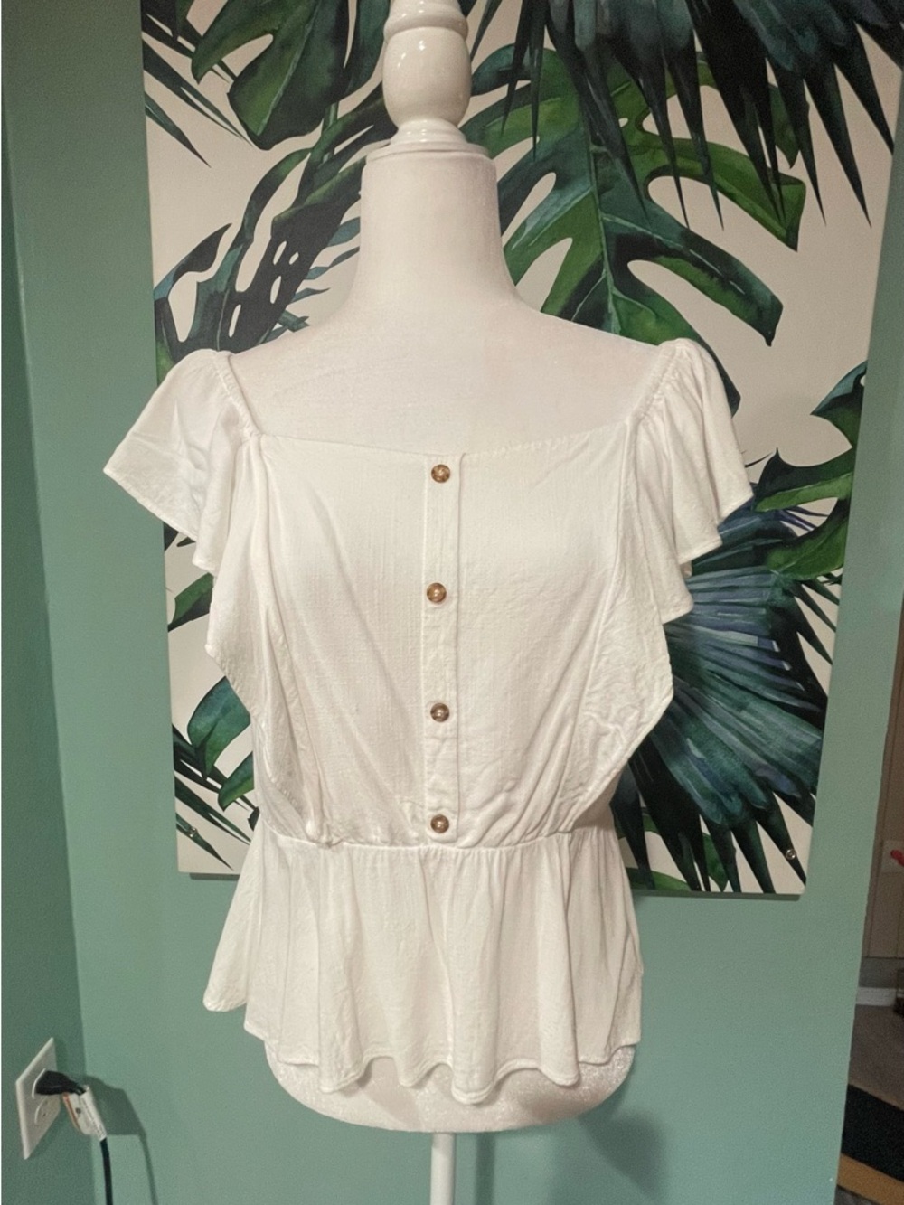 🫶🏽Moa Moa White Flutter Sleeve Button-Front Peplum Top